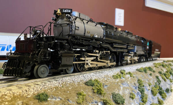 Lionel VisionLine Big Boy - Trains