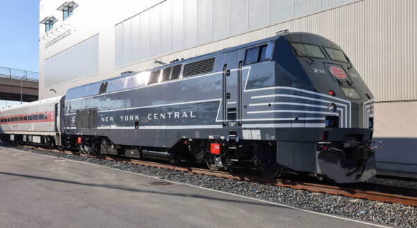 News photos: Metro-North’s latest heritage locomotive honors New York ...