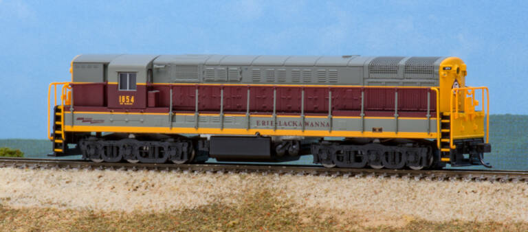 Atlas N scale H24-66 Train Master - Trains