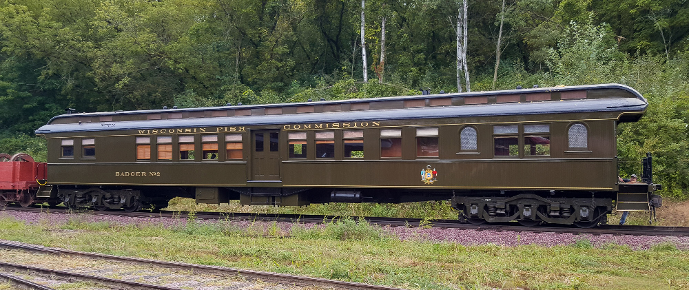 Green Pullman car used for transporting fish. Trains LIVE — Exploring the fish car