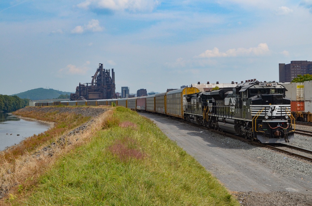 Railfan Road: Pennsylvania’s  U.S. 22 - Trains