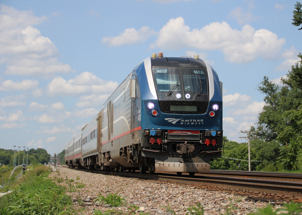 Short Amtrak train with Siemens Charger locomotive