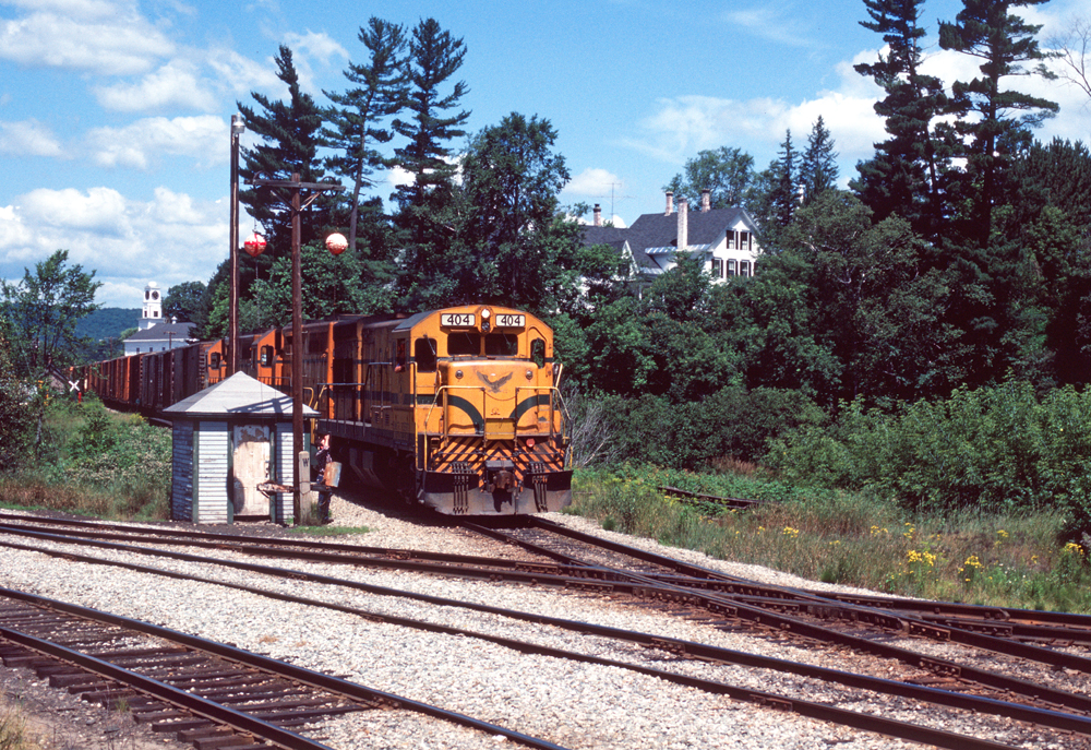 Train approaching ball signal at junction