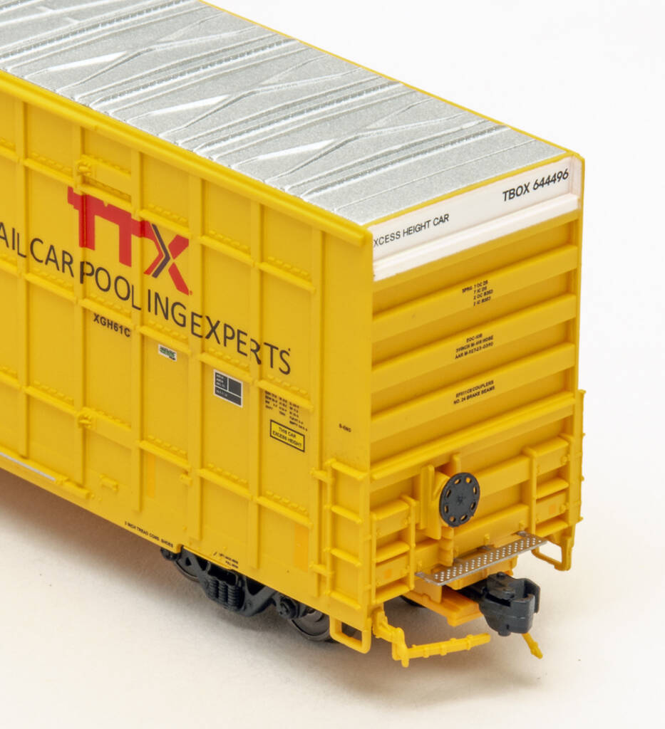 Color photo showing brake end details on N scale boxcar.